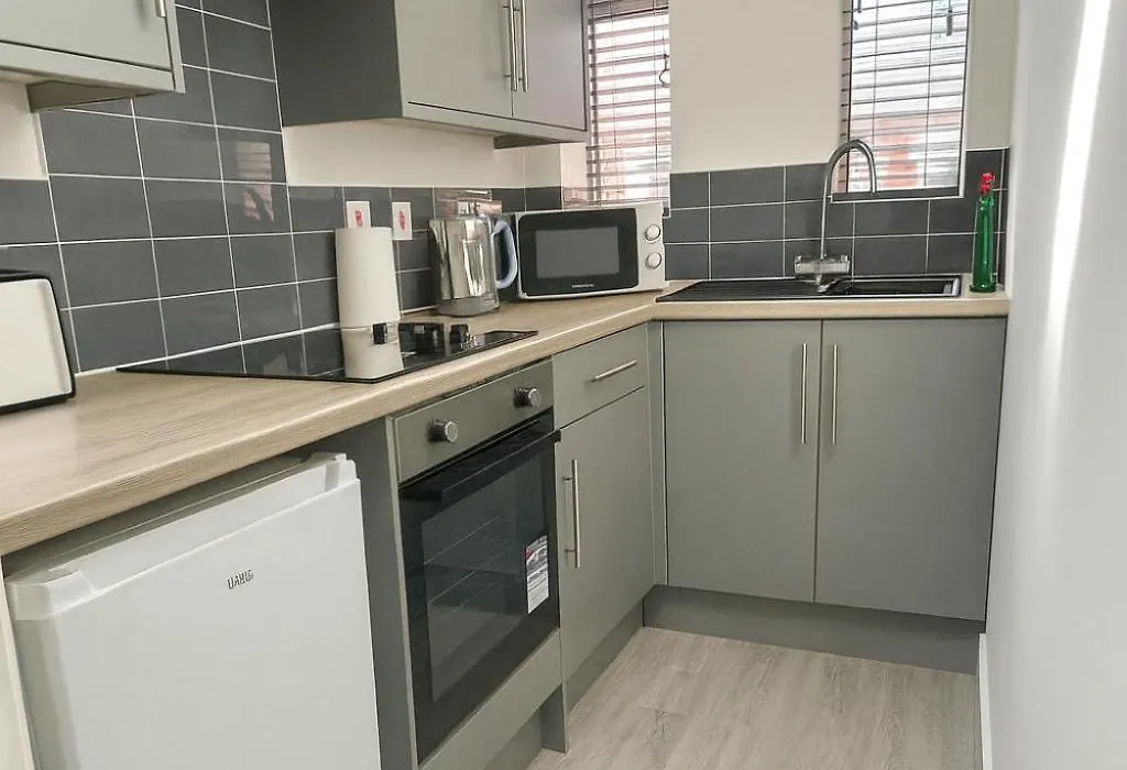Kehoe'S Pad Near Etihad Stadium & Coop Live Arena Sleeps 4-1