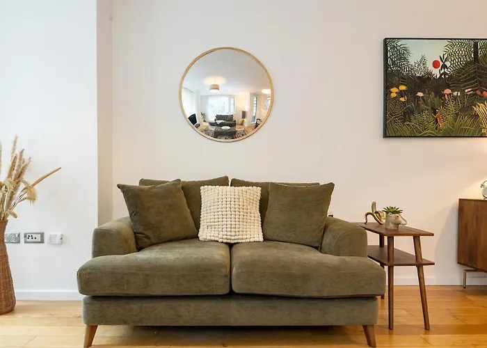 Northern Quarter Luxury 2 Bed Apt With Balcony